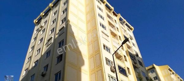 Karşıyaka Elit Sitesi Tokide Satılık 2+1 Daire Kanıt Emlaktan
