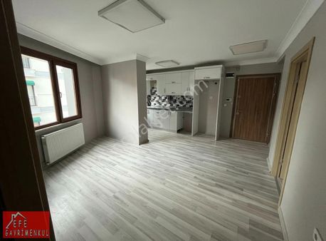 Merkeze Vemetroya Yürüme 4.kat Asansörlü Köşebaşı 1+1 Lüks Daire