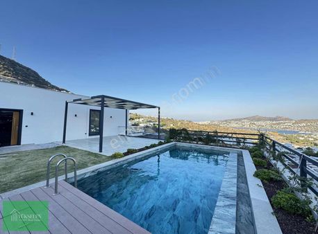Deniz Manzaralı Özel Havuzlu Eşyasız Tek Kat Villa