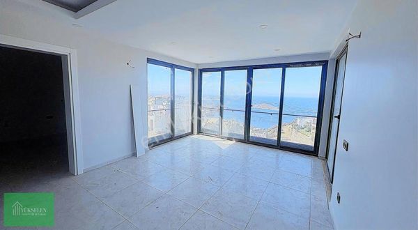 Yalıkavakta Satılık Panaromik Deniz Manzaralı Daire