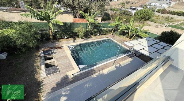 Gümüşlük Denize Yürüme Mesafesinde 6+1 Müstakil Havuzlu Villa