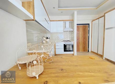 Erdemli Ayaş'ta Site İçinde Full Eşyalı Satılık 2+1 Lüks Daire