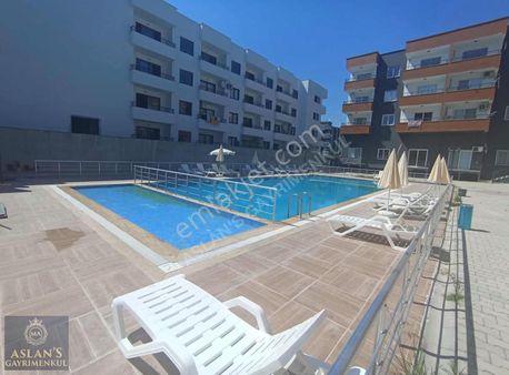 Erdemli Kocahasanlı'da Havuzlu Eşyalı Satılık 1+1 Daire