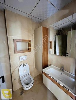 Yeniköy Merkezde Havuzlu Sitede Satılık 2+1 Lüx Akıllı Daire