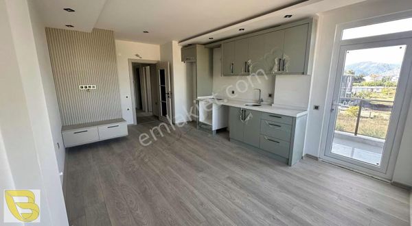 Bahçeyakada Satılık Katta 2+1 Sıfır Asansörlü Daire