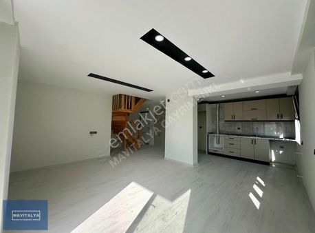 3+1 Kapalı Otoparklı Sıfır Dubleks Daire