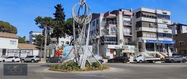 Aliağanın En İşlek Noktasında Satılık Ticari Gayrimenkul