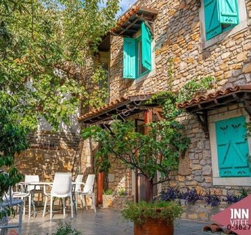 Bodrum Merkezde Denıze 70 Metre2 Adet Satılık Taş Rum Evi