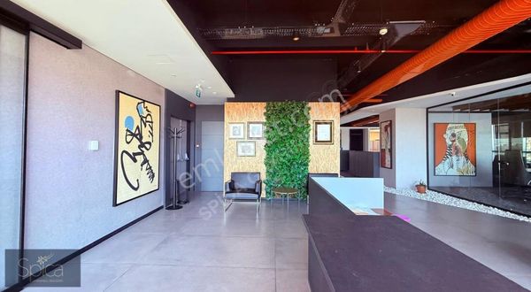Bayraklı Megapolde Komple Tadilatlı Kiralık Ofis