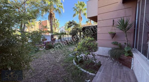 Villankent'de Merkezi Konumda Havuzlu Villa