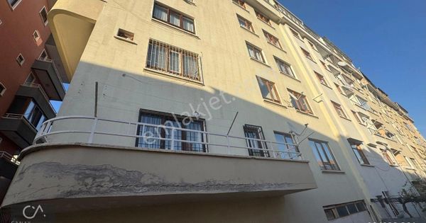 Yenimahalle Tepealtı Mh Ragıp Tüzün Cad Üzeri 125 M2 3+1 Kilerli Satılık