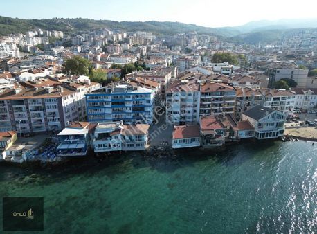 Emre Ünlü'den Halitpaşa'da Sahile 50 M Satılık Asansörlü 3+1