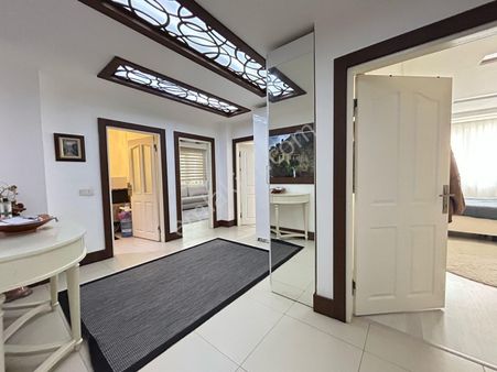 Antalya Merkez De Markantalya Karşısında 2+1 120 M2 Daire.