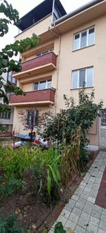 İnegöl Akhisar Mahallesi Müstakil Binada Kiralık Daire 3+1 Ara Kat