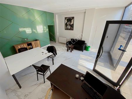 Darıca Atatürk Caddesi Üzerinde Devren Kiralık 3 Katlı Ofis