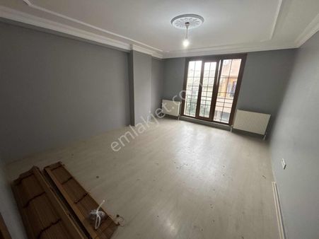 Gebze Merkezde Kiralık 2+1 Daire-ofis