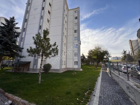 Elvankent'te Asansörlü Kiralık 3+1 Ara Kat Daire