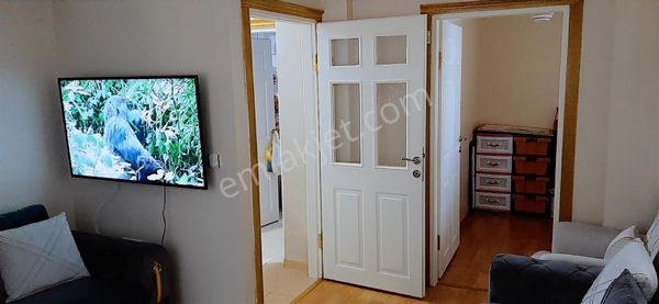 Yenibosna Yıldırımbeyazıt Cadesine Yakın Satılık Bahçeli2+1daıre