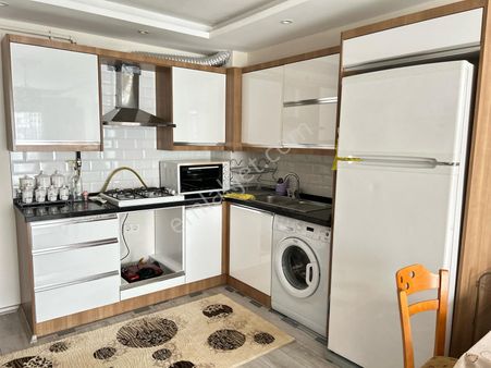 Zeki Emlak'tan Muradiye İstasyon Civarında 2+1 Full Eşyalı Daire