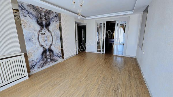 Arissa Göksu'da Satılık Göl Manzaralı Daire