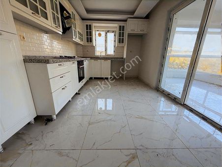 Çetin Emlak'tan Malazgirt'te Sıfır 2 Ara Katta Lüks 4+1 Daire