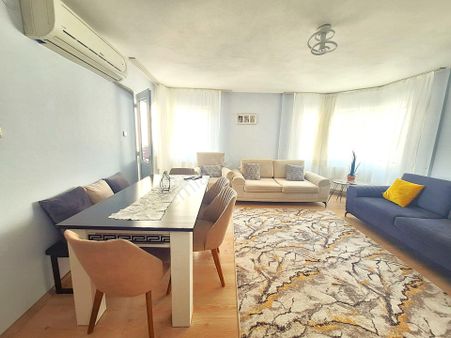 İzmir Bucakoop Mh. Duranlar Sit,d.gazlı Arakat 3+1 Satılık Daire