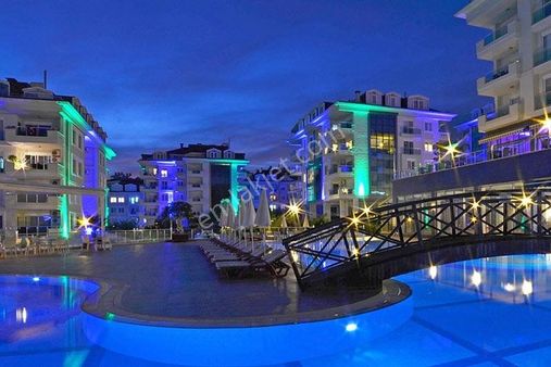 Cikcilli Olive City De 2+1 Havuz Manzaralı Lüks Daire