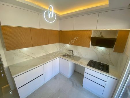 ✅ ✅imza Emlak’tan Satılık Altınkum'da Hamam Konseptli Ara Kat Ön Cephe Göz Alıcı 3+1