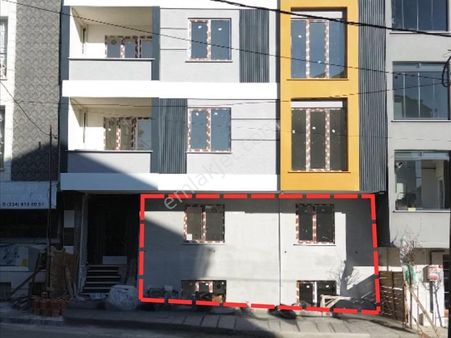 Arnavutköy Merkez Mahallesinde 4+2 Geniş Ters Dubleks Daire