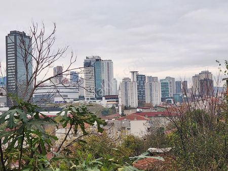 Ataşehir Barbaros Mah'de Satılık Altlı Üstlü Daire Veya Dublex