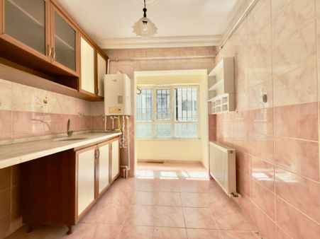 Kalecik Emlak'tan M.sinan Mah.klasik Yapı 3+1 Daire