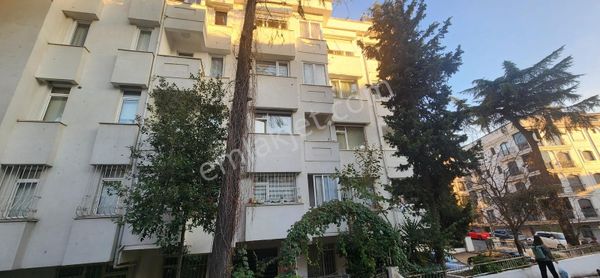 Acıbadem Tur Sokak'ta Boşşş ,geniş ,ebeveyn Banyolu 3+1 Satılık