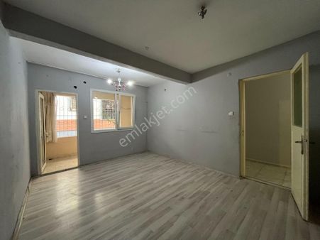 Gümüşpala Merkezde Sağlık Ocağı Ve Okul Yakını 2+1 Kiralık Daire
