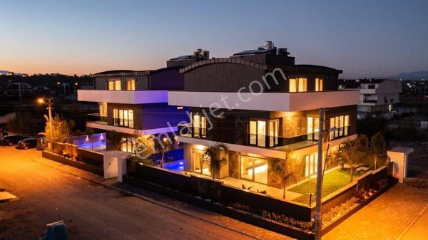 Güzeloba Kundu Lüks Satılık Villa