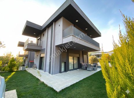 Muğla Menteşe Gülağzı’nda Müstakil 3+1 Manzaralı Villa