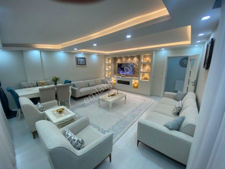 Üç Kardeşler'den 50.yıl Mh 2+1 Masrafsız 130m2 Lüx Daire Krediye Uygun