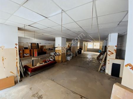 Bursa İnönü Caddesi Sgk Arkası Çift Cephe 300 M² Kiralık Dükkan