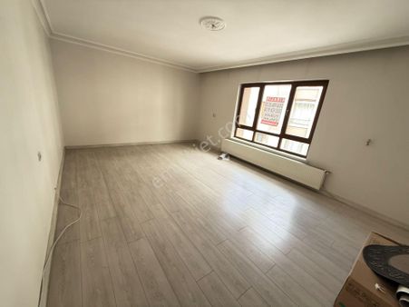 Bilgen Vatan'dan Aktepe Merkez'de Yapılı Masrafsız 3+1 2. Kat Ön Cephe Masrafsız Kiralık 3+1 130m2