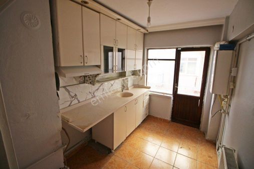 Gamze Emlak'tan M.çakmak'ta ^ara Katta^3+1 Ön Cephe Daire!