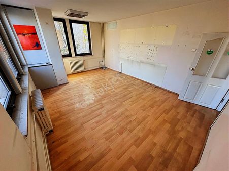 Heykel Nalbantoğlunda Merkezi 60 M² Köşe Konum Satılık Ofis