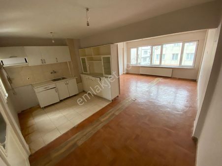 Namazgah Üstü Yenimahalle Meydanında Manzaralı 2+1 Kiralık Daire