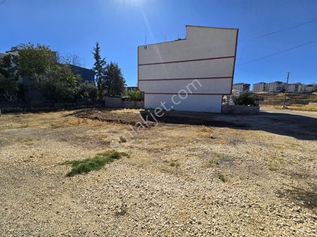 Hakev'den Pınarbaşında Satılık Köşe Başı Arsa