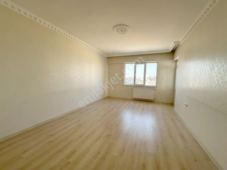 Bülbülzade'de E.banyolu Arakat Masrafsz Hasarsz Fırsat 3+1 Daire