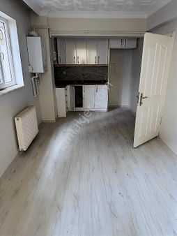 Bilgi Üniversitesine Yürüme Mesafesinde 2+1 Masrafsız Daire