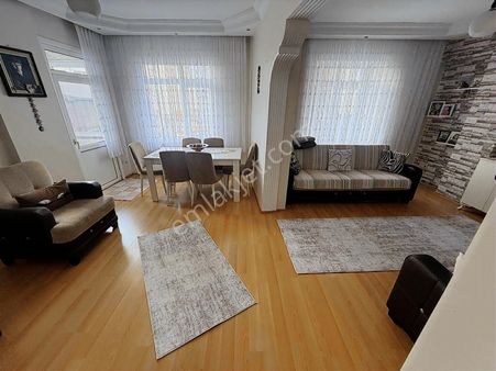 Metro Gayrimenkulden Okmeydanında Cadde Yanı 100m2 Kat 2