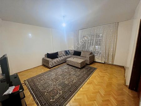 Eviva'dan Etimesgut Merkezde Eşyalı Kat Konumunda Kiralık 3+1