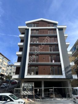 Ankara ,çankaya ,tınaztepe Mh.bülbülderesi Cad.sinde ,ön ,kombili ,asansörlü ,2+1