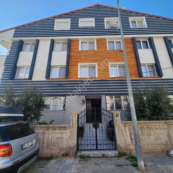 Didim Efeler Mahallesinde Liman Yoluna Çok Yakın Geniş Ve Kullanışlı Daiere