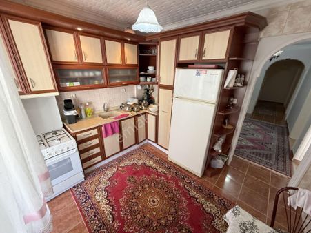 🔵yetkili Güç'ten Akçay'da Full Eşyalı Ayrı Mutfaklı Arakat Satılık 3+1 Daire