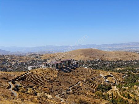 Coldwell Bnaker Safir'den Konak Da 6525 M² Satılık Bağ